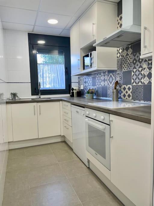 칼라파트 Apartamento Con Patio Y Jacuzzi Privado 아파트 외부 사진